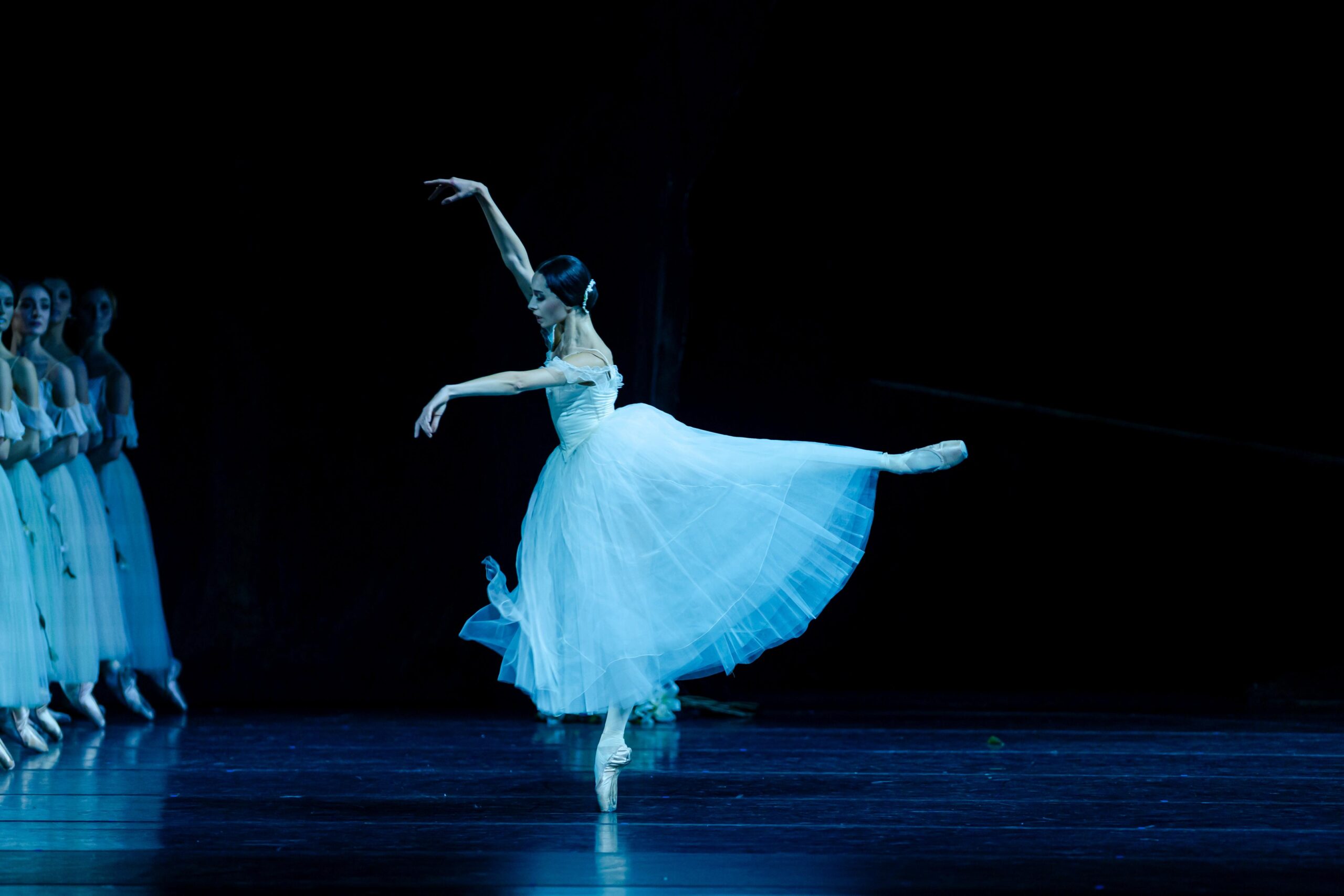 Peter Wright’s Giselle, Photo by Sergi Panizo